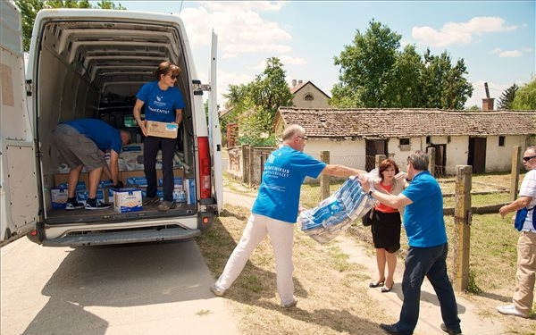 Migráns gyerekeket segített az Ökumenikus Segélyszervezet